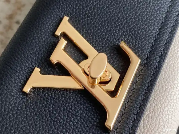 Vuitton pouch Lockme Louis 0516